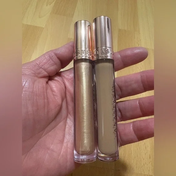 Anastasia Beverly Hills Lip Gloss HONEY KISS
BUTTERSCOTCH Brand New Never Used. - Picture 9 of 12